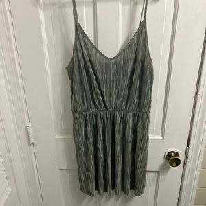 Forever 21 green tank top
